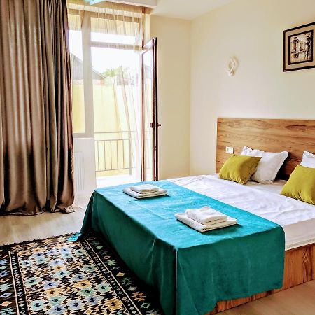 Hotel 5 Rooms Tbilisi Bagian luar foto