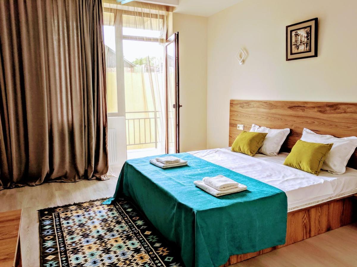 Hotel 5 Rooms Tbilisi Bagian luar foto