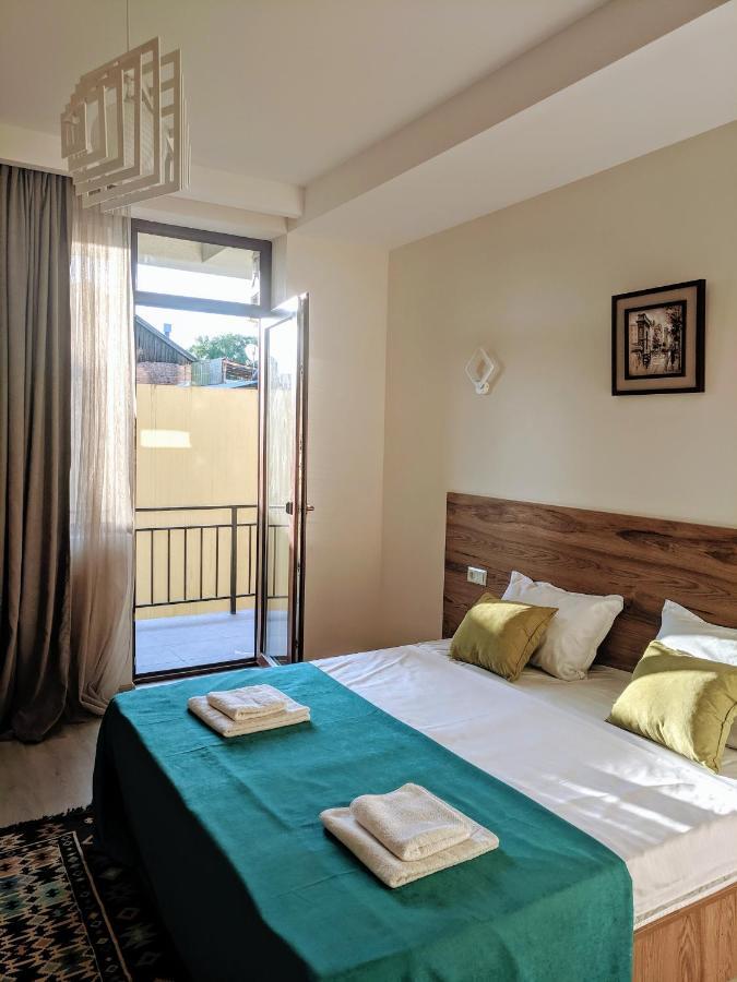 Hotel 5 Rooms Tbilisi Bagian luar foto