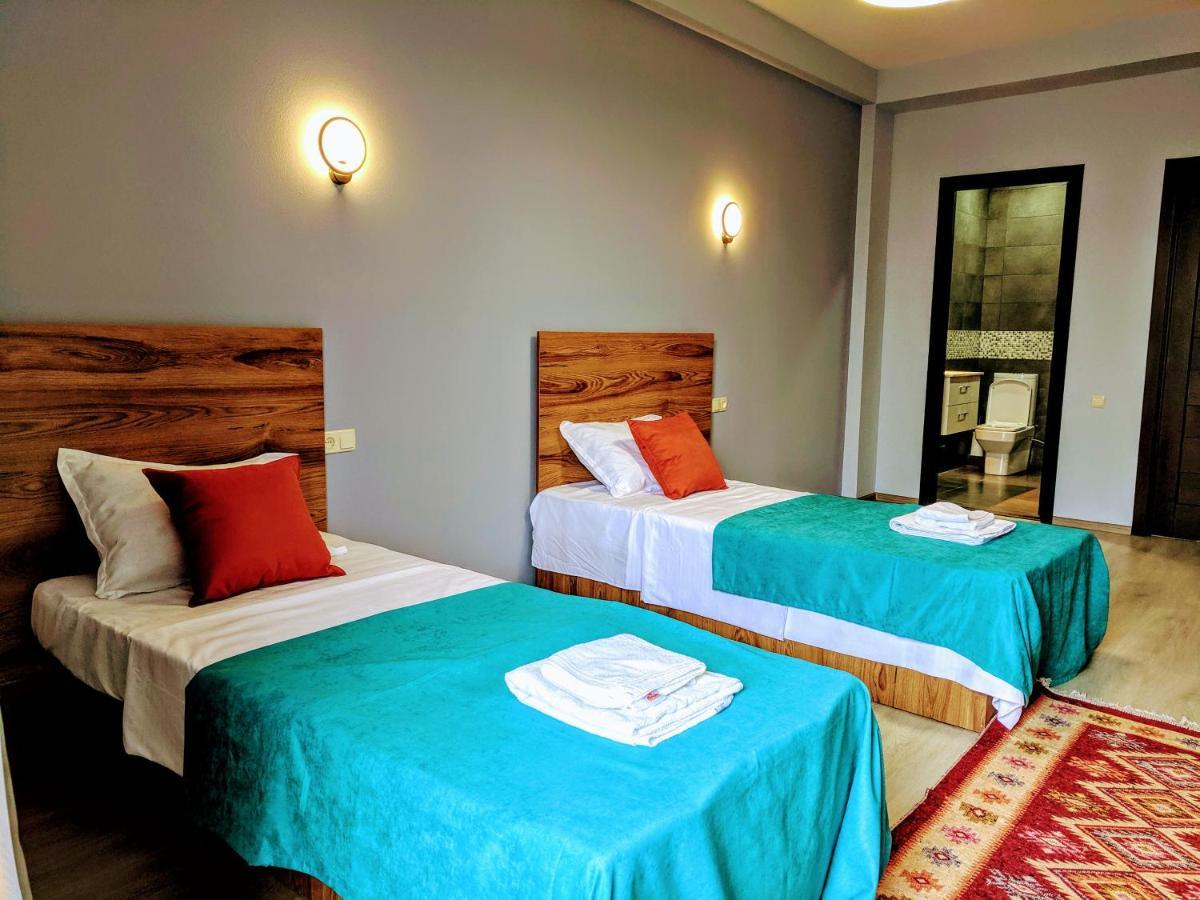 Hotel 5 Rooms Tbilisi Bagian luar foto