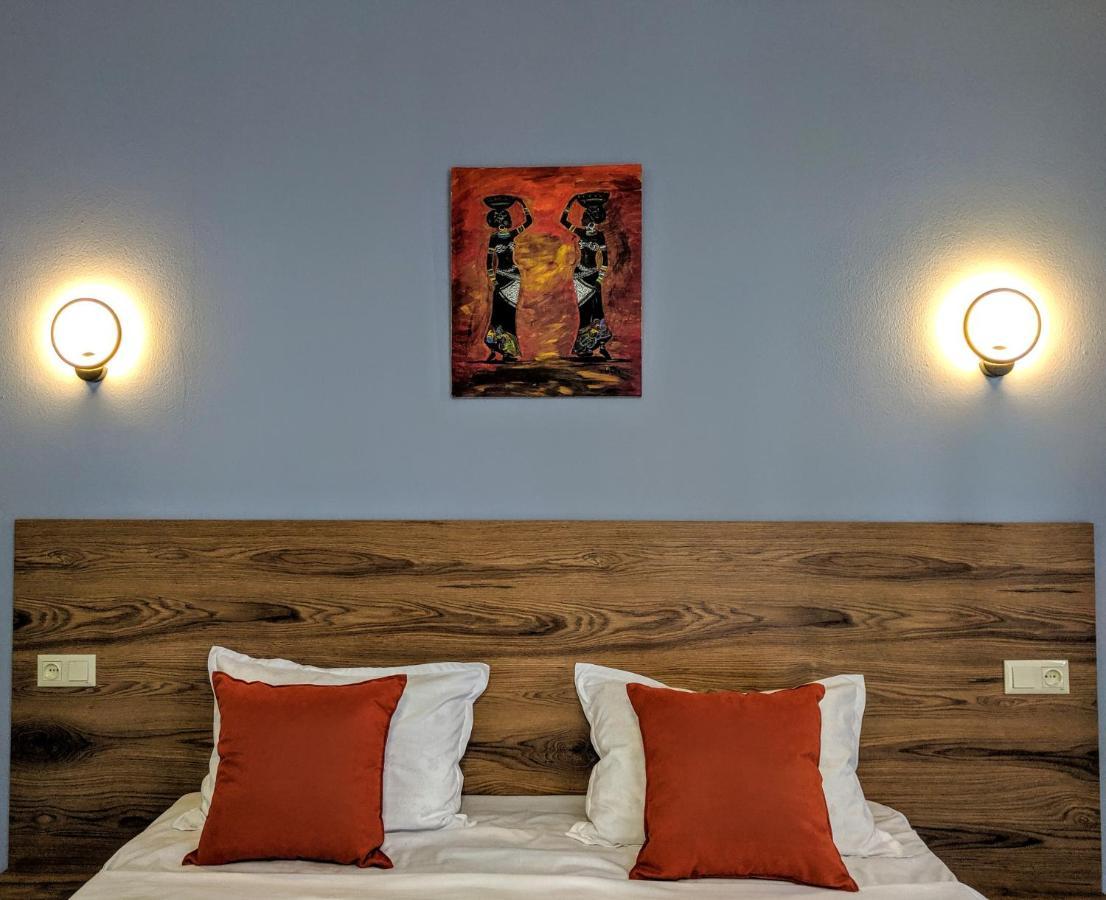 Hotel 5 Rooms Tbilisi Bagian luar foto