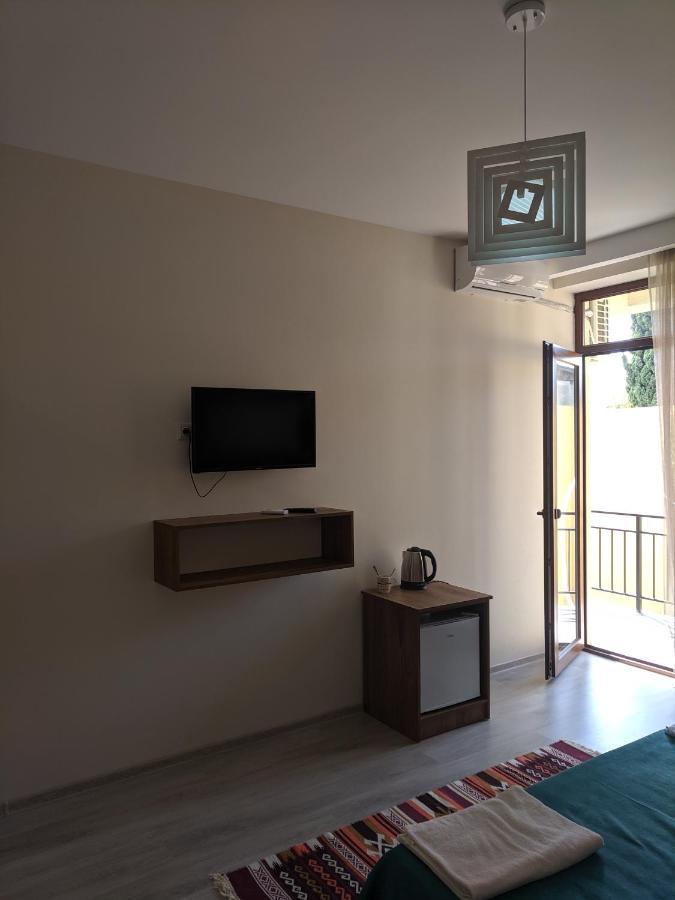 Hotel 5 Rooms Tbilisi Bagian luar foto