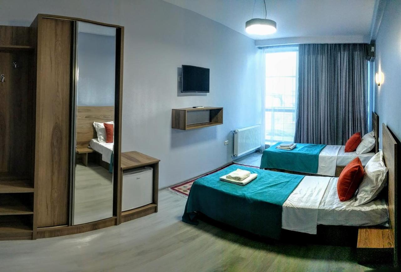 Hotel 5 Rooms Tbilisi Bagian luar foto